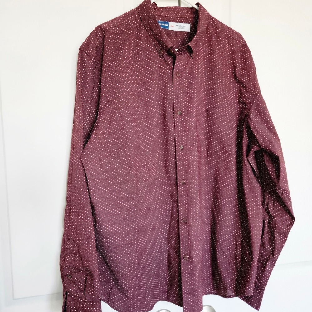 Old Navy Mens Button Down Sz XXL Everyday Shirt Longsleeve Regular Fit - Maroon